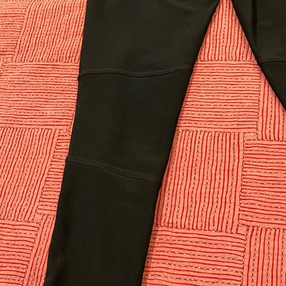 Ruelle (made in Canada) women’s small stretch fabric pants - Picture 11 of 14